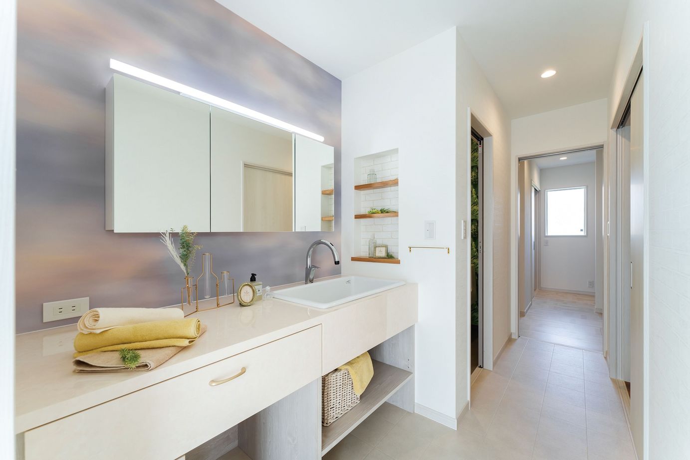 アイワホーム 【本体価格2500～2999万円/42.7坪】開放感溢れる天井とのびやかな空間でメリハリのある暮らしを楽しむ平屋の建築実例画像6