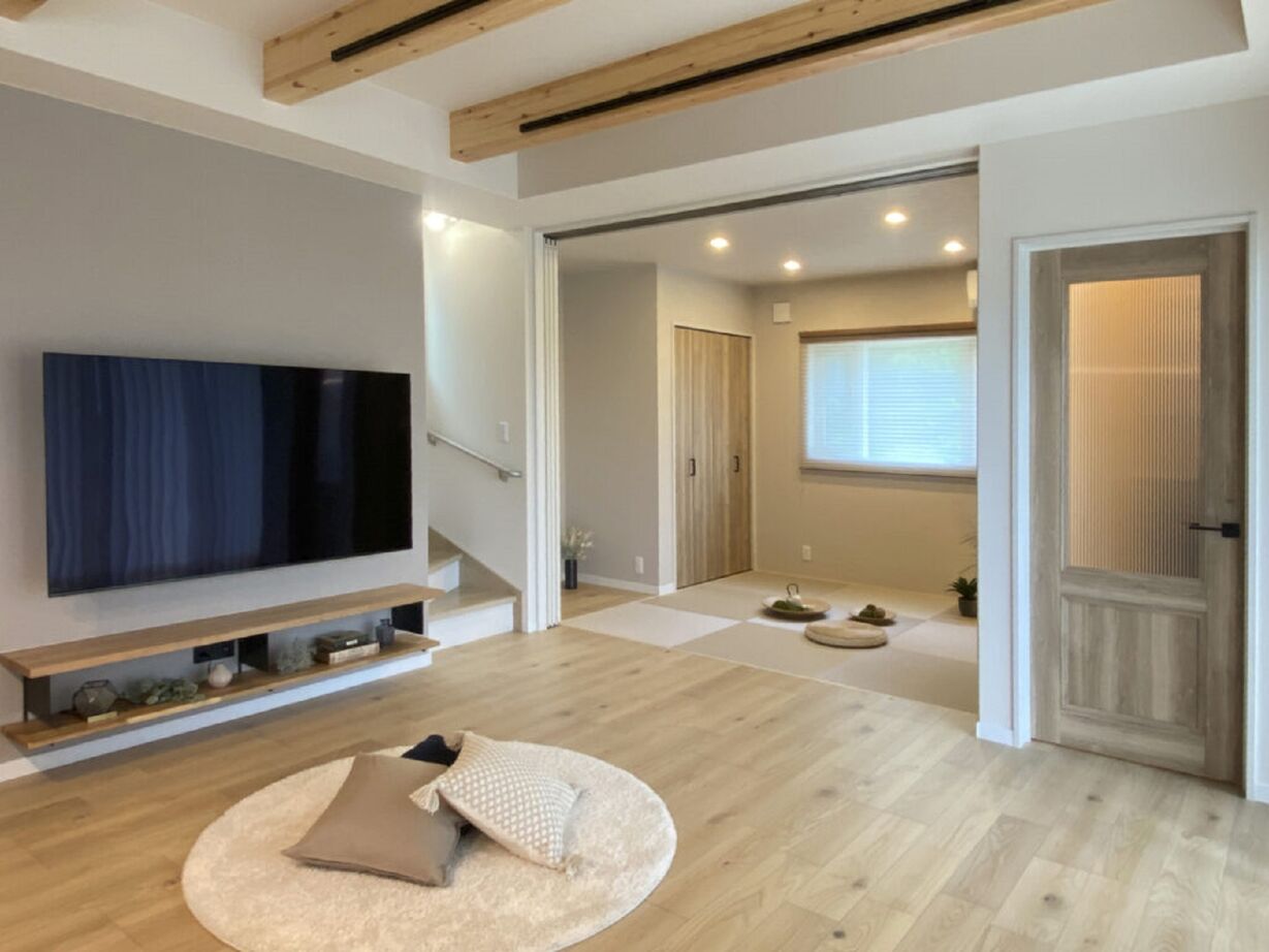 アイワホーム 【本体価格3000～3500万円/43.5坪】造作ベンチのダイニングがある家の建築実例画像3