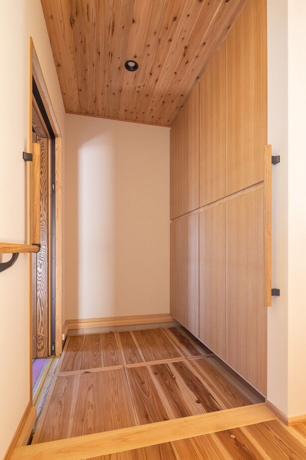 自然と木の家　スミャスク 【自然素材/1000万円台/平屋】いつまでも快適に暮らせるバリアフリー仕様の平屋の建築実例画像9