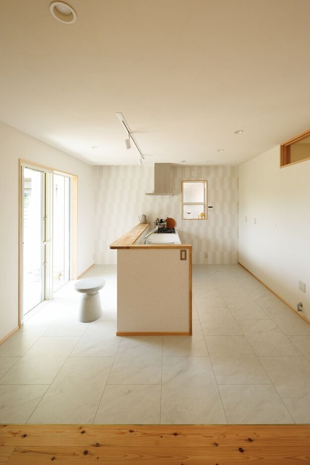 自然と木の家　スミャスク 【自然素材/吹抜け】大切な思い出と共に暮らしは続く。職人の手仕事が光る和モダンの住まいの建築実例画像3