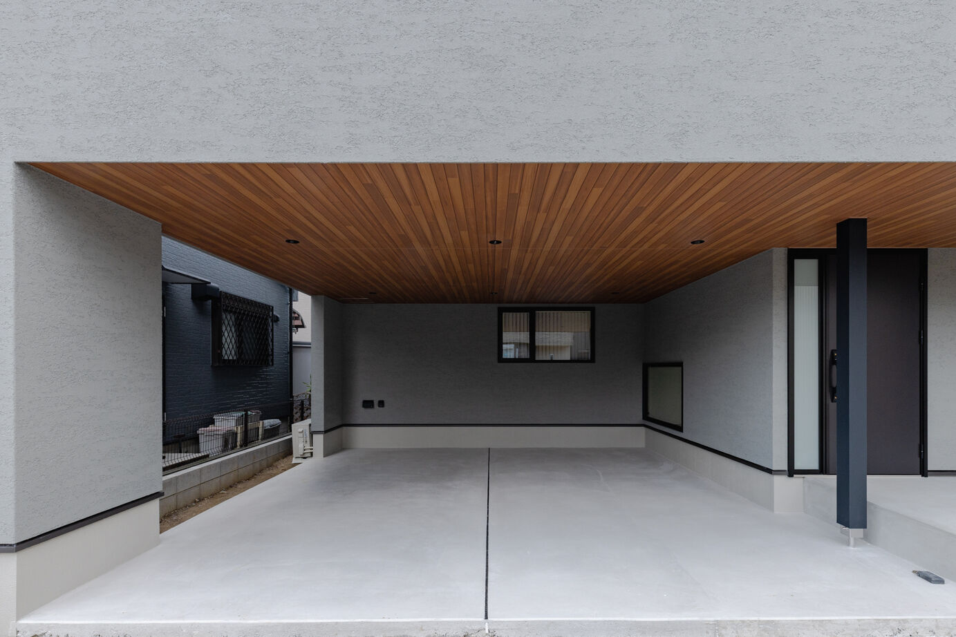 リキュー 【豊川市/30坪台/ビルトインガレージ/温熱等級6・高性能住宅】ファサードが印象的な「大人のための邸宅」の建築実例画像5