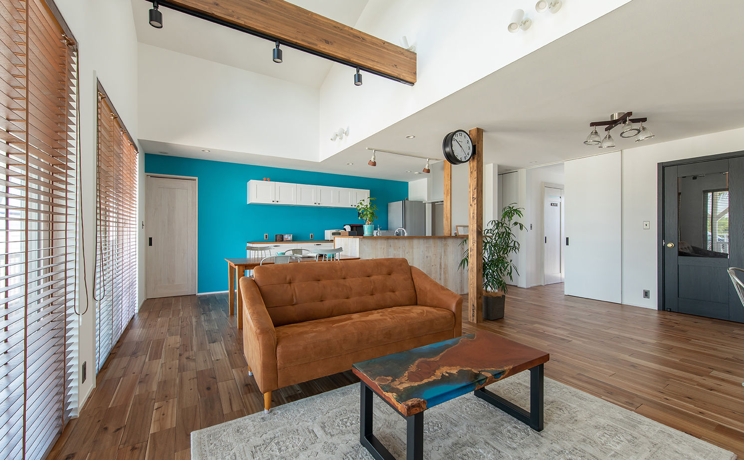 ルポハウス一級建築士事務所 【滋賀/平屋/2000万円台/30坪台/間取り図】ココスヤシが映えるカリフォルニアスタイルの家の建築実例画像4