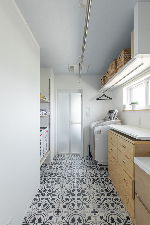 ルポハウス一級建築士事務所 【滋賀/平屋/2000万円台/30坪台/間取り図】ココスヤシが映えるカリフォルニアスタイルの家の建築実例画像19