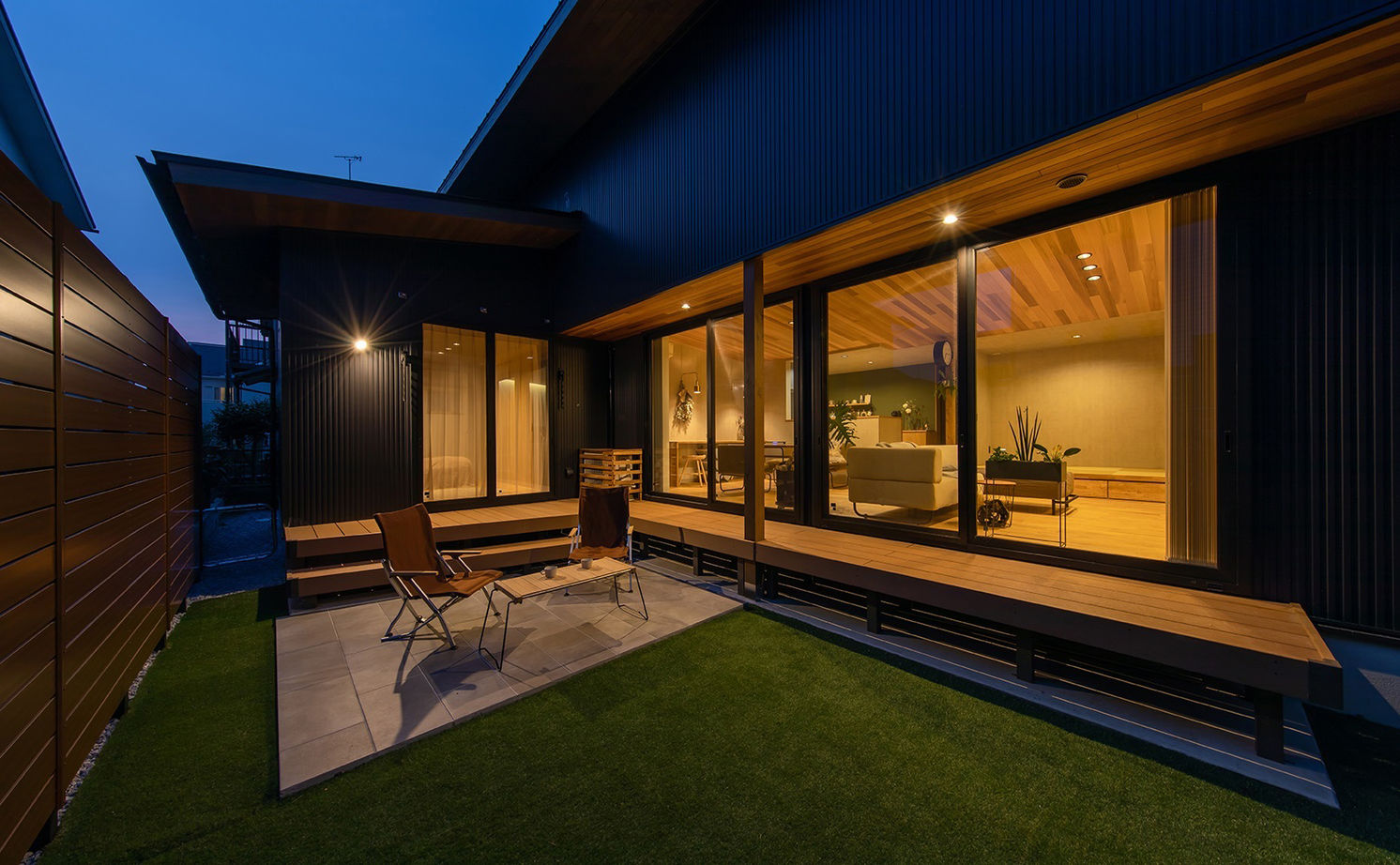 ルポハウス一級建築士事務所 【滋賀/平屋/2000万円台/30坪台/ガルバ/間取り図】時間や季節の変化を楽しむ暮らし。居場所を造る家の建築実例画像2