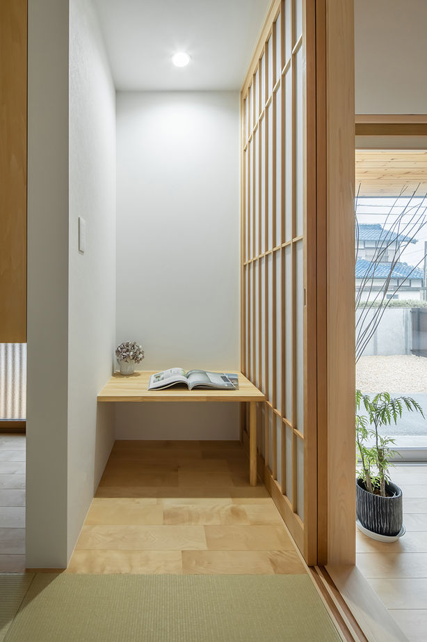 ルポハウス一級建築士事務所 【2000万円台/和モダン/平屋】視界が広がる平屋の家。随所にあしらった木のしつらえに心を癒される毎日の建築実例画像6