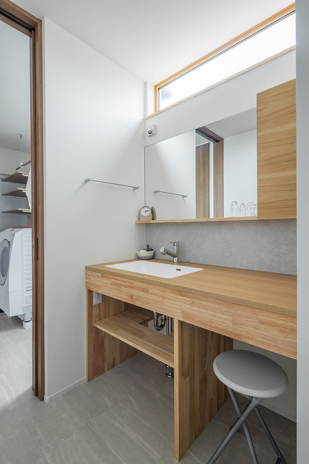 ルポハウス一級建築士事務所 【2000万円台/和モダン/平屋】視界が広がる平屋の家。随所にあしらった木のしつらえに心を癒される毎日の建築実例画像9