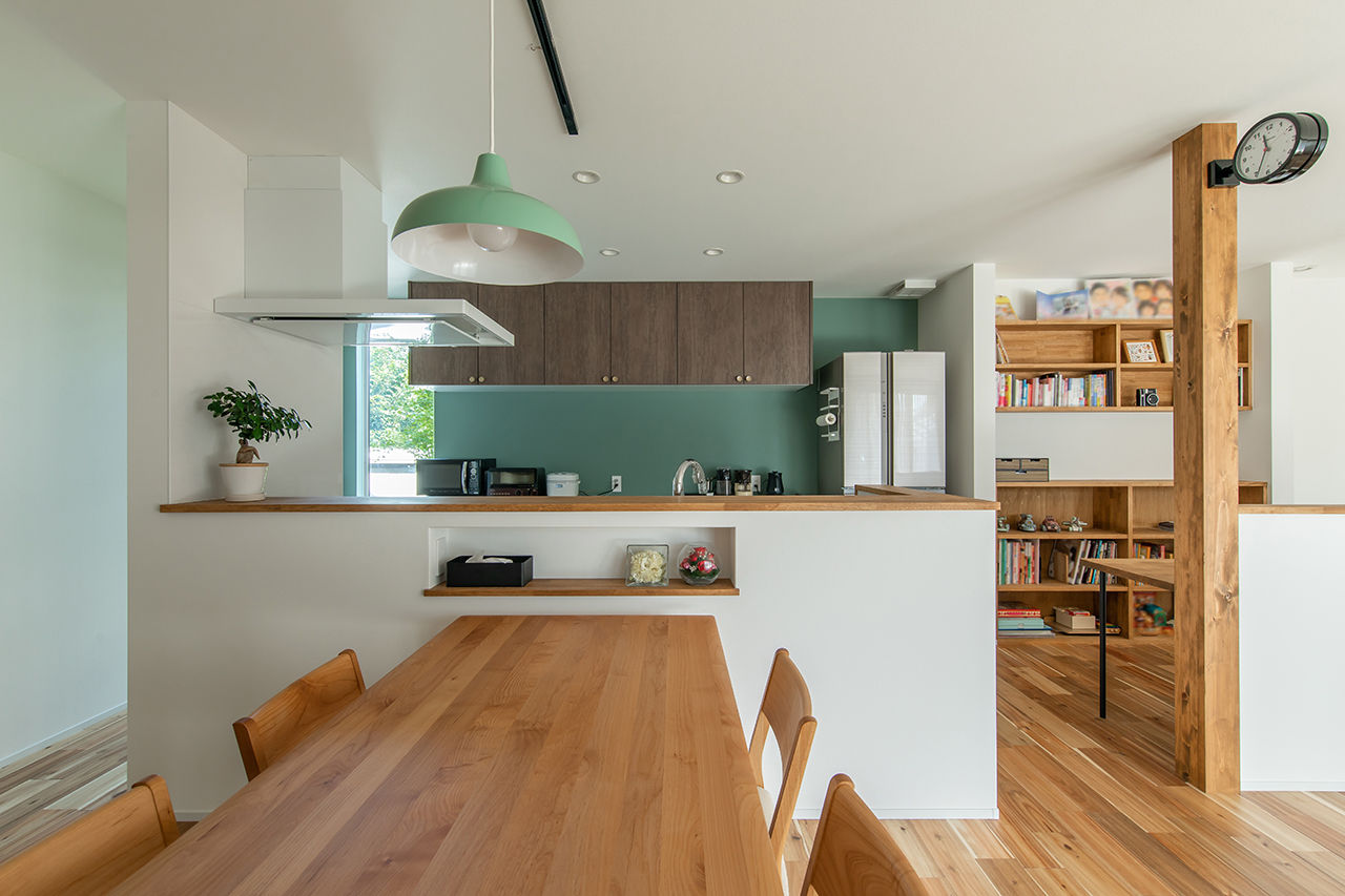 ルポハウス一級建築士事務所 【3000万円台/滋賀/平屋/ビルトインガレージ】家族みんなでまったりする平屋。リビングに人が集まる間取りの建築実例画像3