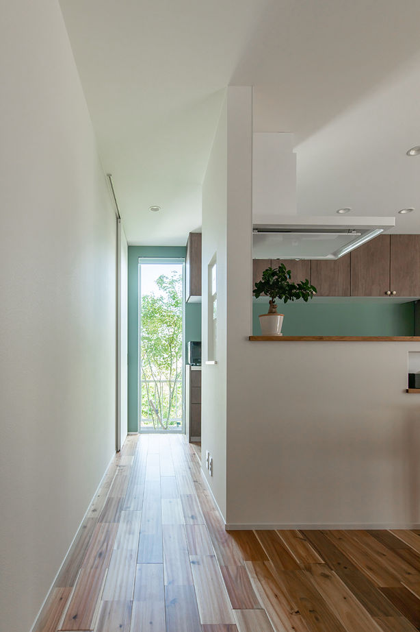 ルポハウス一級建築士事務所 【3000万円台/滋賀/平屋/ビルトインガレージ】家族みんなでまったりする平屋。リビングに人が集まる間取りの建築実例画像5