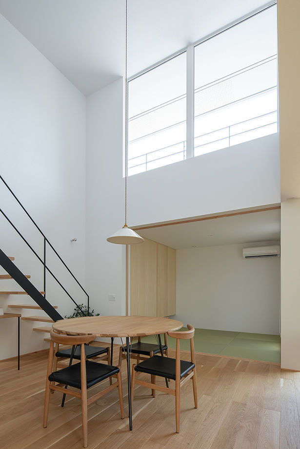 ルポハウス一級建築士事務所 【2000万円台/滋賀/中庭/吹抜け/子育て】二つのお庭がある家。非日常感が漂う暮らし良い住まいの建築実例画像7