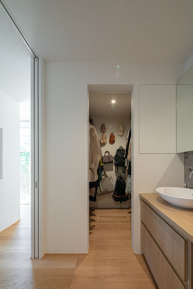 ルポハウス一級建築士事務所 【2000万円台/滋賀/中庭/吹抜け/子育て】二つのお庭がある家。非日常感が漂う暮らし良い住まいの建築実例画像13