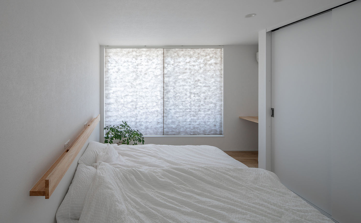 ルポハウス一級建築士事務所 【2000万円台/滋賀/中庭/吹抜け/子育て】二つのお庭がある家。非日常感が漂う暮らし良い住まいの建築実例画像20