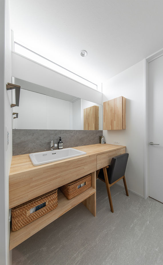 ルポハウス一級建築士事務所 【2000万円台／滋賀県／外観／吹き抜け】グレーの外観に木を合わせたオシャレで目をひく家の建築実例画像16