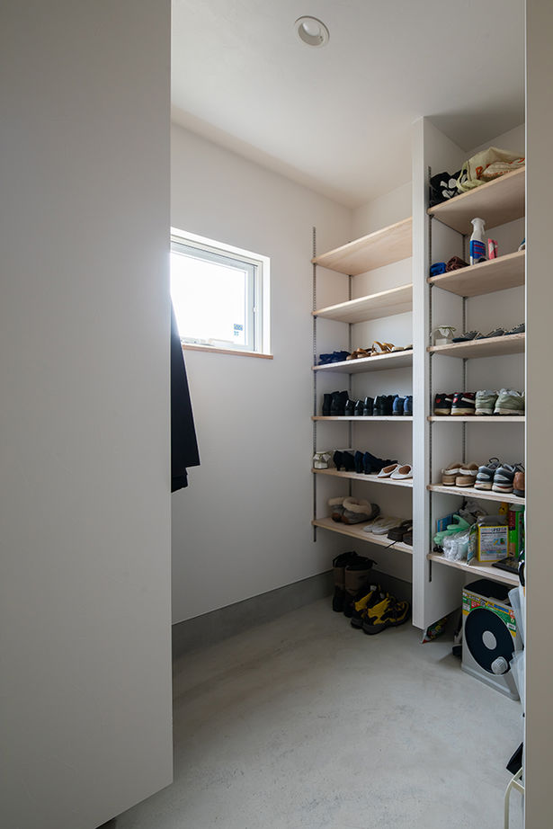 ルポハウス一級建築士事務所 【滋賀/平屋/2000万円台/30坪台/3LDK/間取り図】猫と暮らすL字の平屋の家。庭と眺望に癒されるゆとりの空間の建築実例画像18