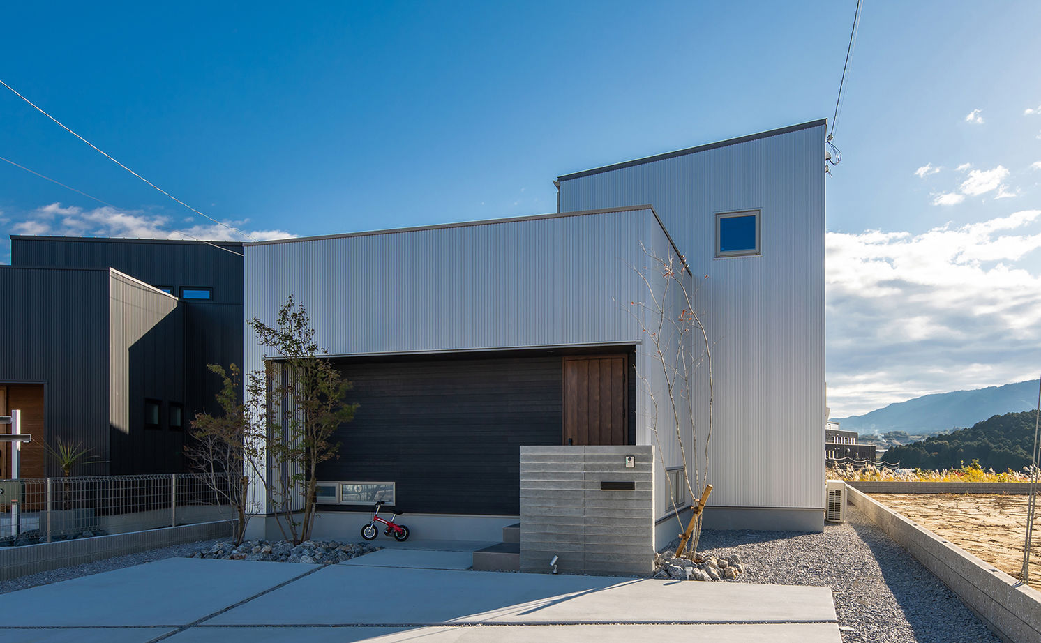 ルポハウス一級建築士事務所 【2000万円台/滋賀/子育て】家族みんなが伸びやかな家。趣味、子育て、日々の暮らし、すべて満喫の建築実例画像1