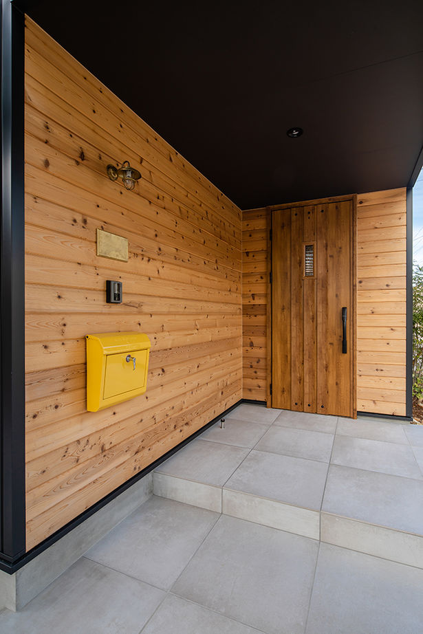 ルポハウス一級建築士事務所 【滋賀/木の家/ガルバリウム】ヒノキ香るアトリエのある住まい。遊び場の庭と一体感のある伸びやかな間取りの建築実例画像14