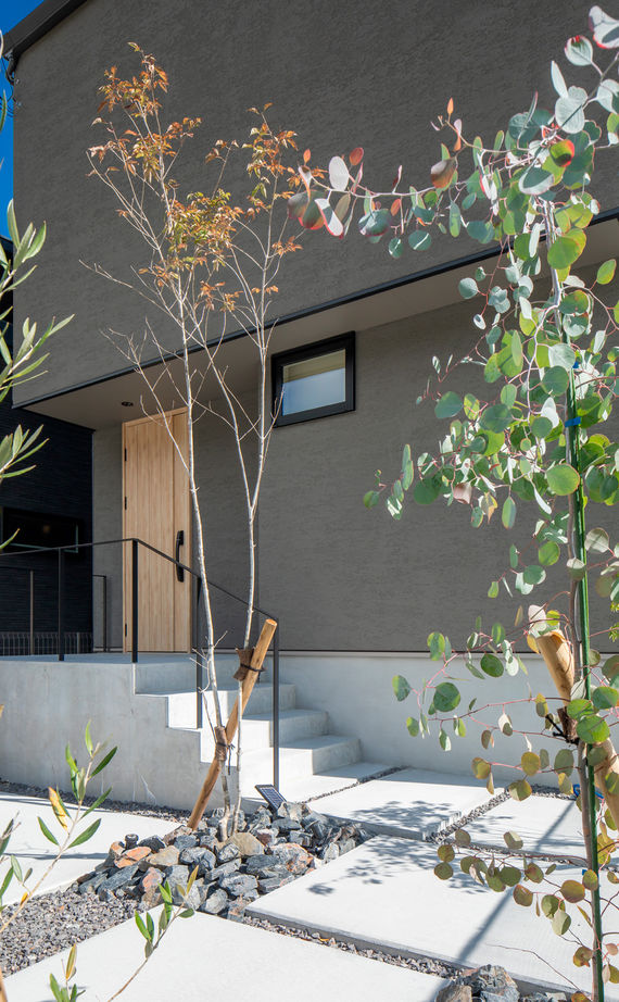 ルポハウス一級建築士事務所 【2000万円台／滋賀／2階リビング／子育て】大きな窓から季節を近くに感じられる、琵琶湖を望む家の建築実例画像16