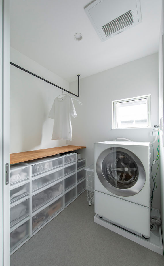 ルポハウス一級建築士事務所 【2000万円台／滋賀／2階リビング／子育て】大きな窓から季節を近くに感じられる、琵琶湖を望む家の建築実例画像19