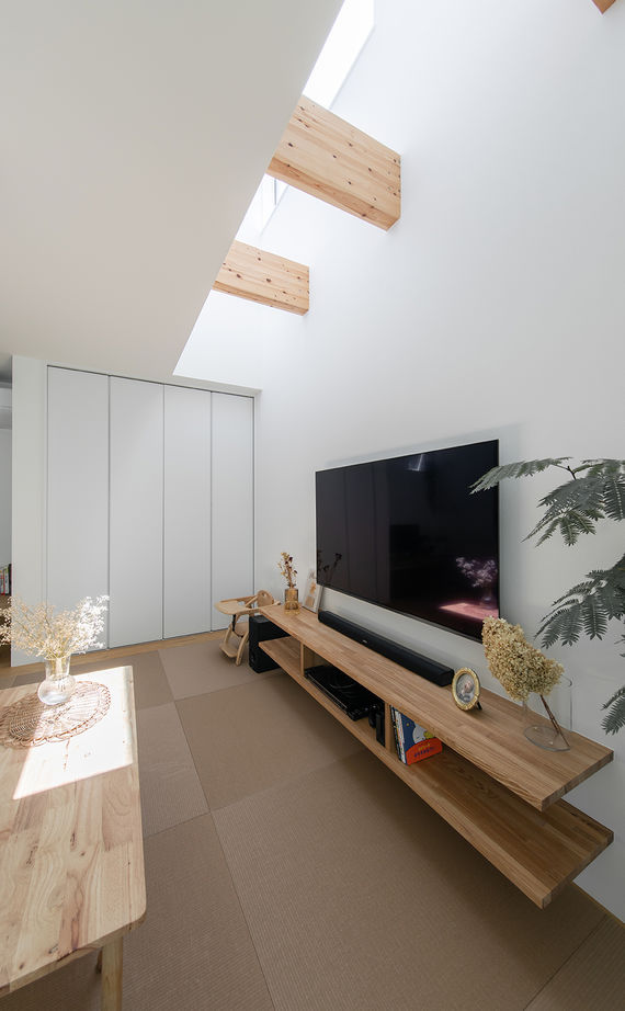 ルポハウス一級建築士事務所 【2000万円台/滋賀/子育て/和風モダン】仕事も家事も、お家時間も。こだわり詰まった、とんがり屋根の家の建築実例画像9