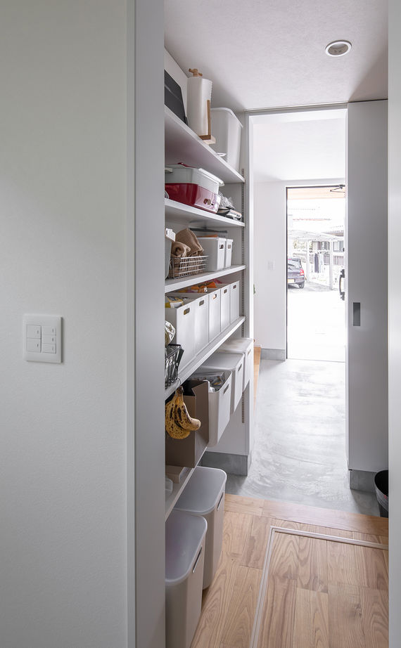 ルポハウス一級建築士事務所 【2000万円台/滋賀/子育て/和風モダン】仕事も家事も、お家時間も。こだわり詰まった、とんがり屋根の家の建築実例画像10