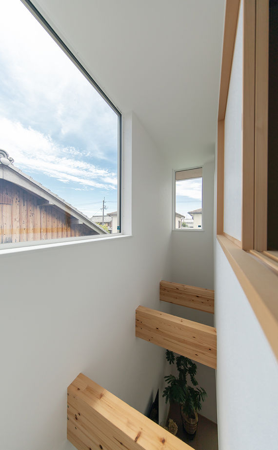 ルポハウス一級建築士事務所 【2000万円台/滋賀/子育て/和風モダン】仕事も家事も、お家時間も。こだわり詰まった、とんがり屋根の家の建築実例画像17