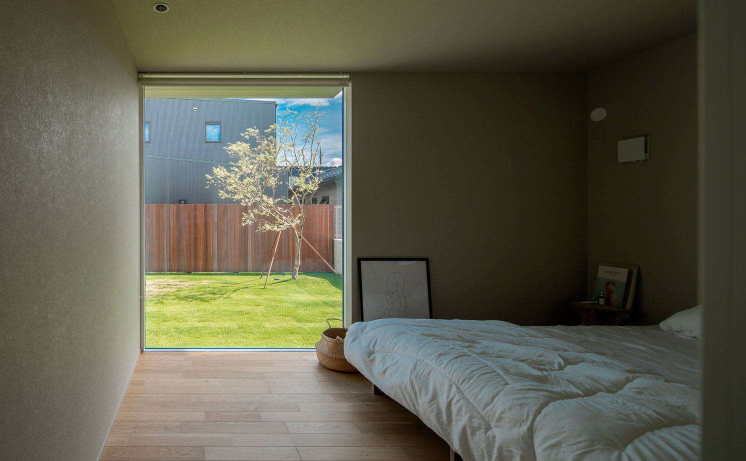 ルポハウス一級建築士事務所 【2000万円台／滋賀／平屋／中庭】本物の素材にこだわった、デザインと機能面が両立した平屋の建築実例画像10