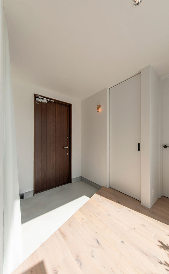 ルポハウス一級建築士事務所 【2000万円台／滋賀／平屋／中庭】本物の素材にこだわった、デザインと機能面が両立した平屋の建築実例画像12