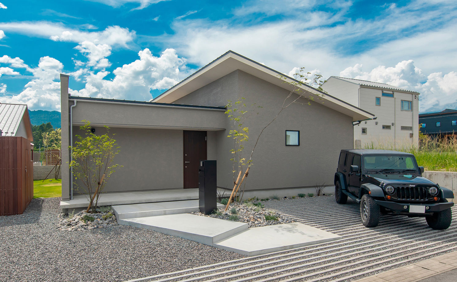 ルポハウス一級建築士事務所 【2000万円台／滋賀／平屋／中庭】本物の素材にこだわった、デザインと機能面が両立した平屋の建築実例画像19