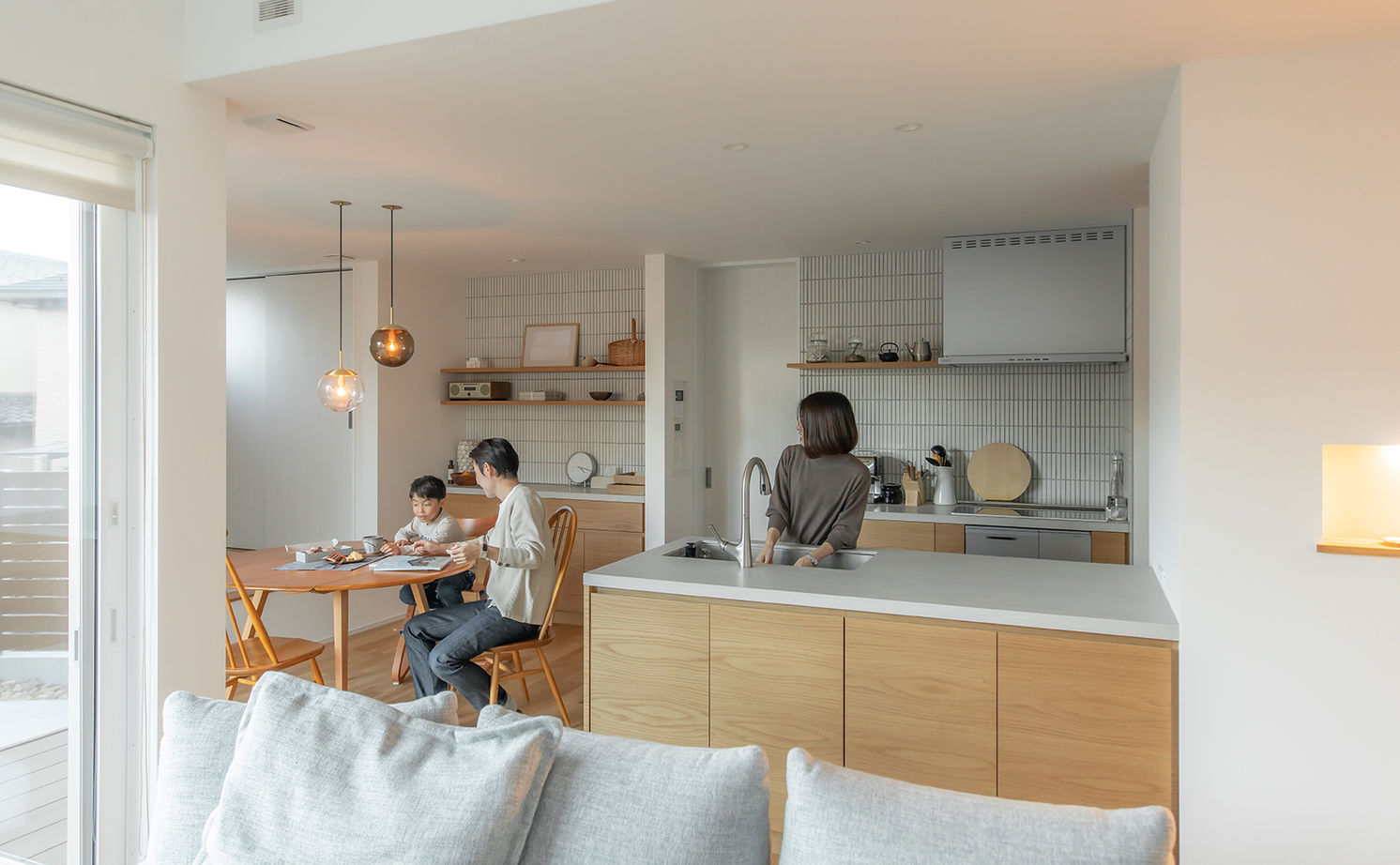 ルポハウス一級建築士事務所 【滋賀/2000万円台/吹抜け】おしゃれなインテリアが光るジャパンディスタイルの家。使い勝手の良い畳書斎もの建築実例画像5