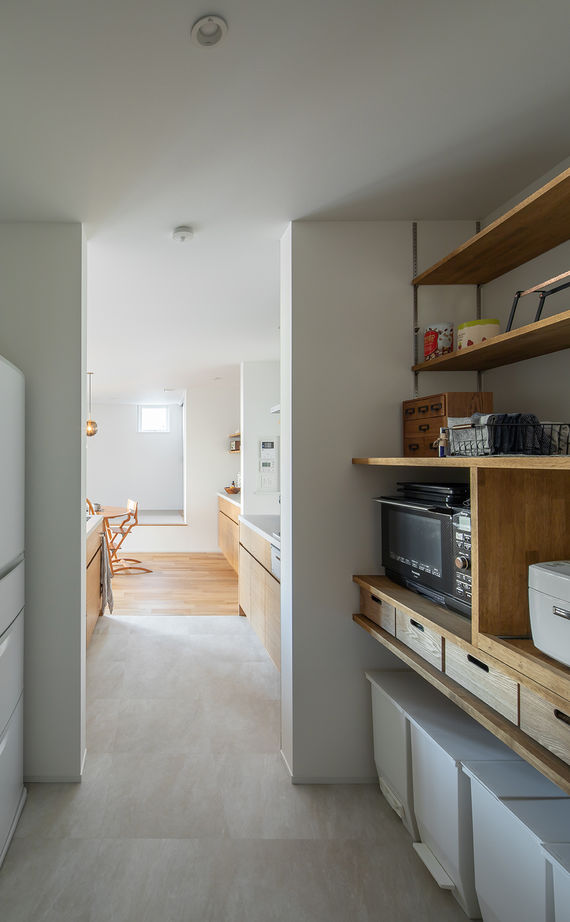 ルポハウス一級建築士事務所 【滋賀/2000万円台/吹抜け】おしゃれなインテリアが光るジャパンディスタイルの家。使い勝手の良い畳書斎もの建築実例画像7