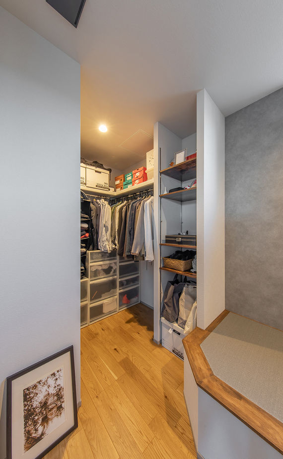 ルポハウス一級建築士事務所 【滋賀/2000万円台/吹抜け】おしゃれなインテリアが光るジャパンディスタイルの家。使い勝手の良い畳書斎もの建築実例画像9