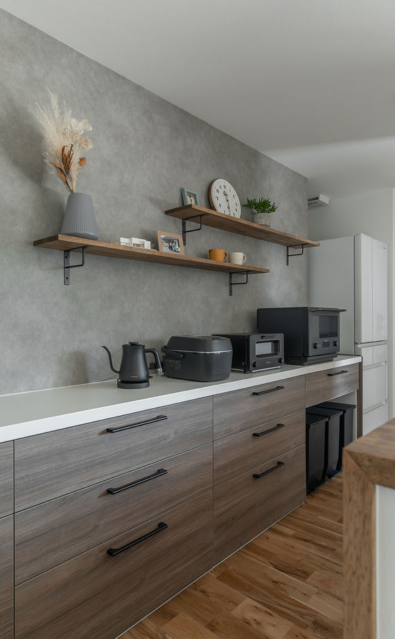 ルポハウス一級建築士事務所 【滋賀/平屋/2000万円台】ナチュラルな室内には遊び心あふれる書斎。異素材の外観が映えるL字型の平屋の建築実例画像7