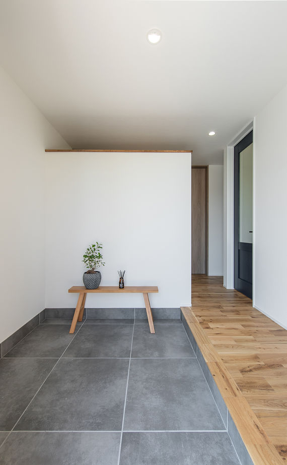 ルポハウス一級建築士事務所 【滋賀/平屋/2000万円台】ナチュラルな室内には遊び心あふれる書斎。異素材の外観が映えるL字型の平屋の建築実例画像9