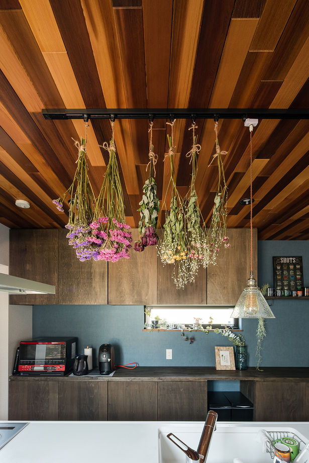 ルポハウス一級建築士事務所 【滋賀/2000万円台/間取り図】横ガルバのガレージハウス。アンティークパイン＆デニムクロスの空間で寛ぐの建築実例画像16