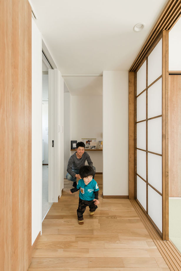 ルポハウス一級建築士事務所 【京都/1954万円】障子でつながる和モダンな家。ガルバリウムと木塀でシンプルでカッコイイ外観にの建築実例画像4