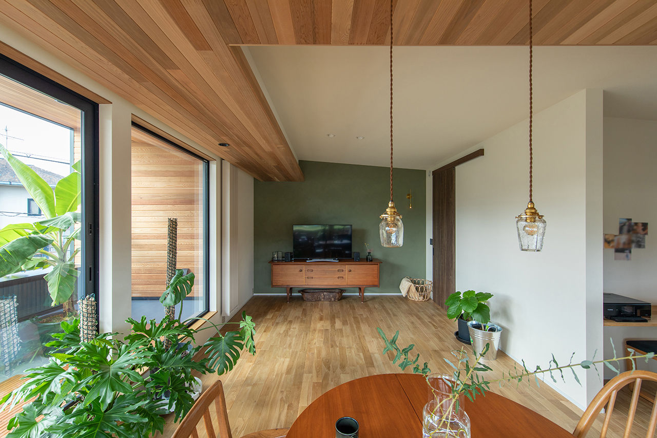 ルポハウス一級建築士事務所 【2000万円台/滋賀/変形地】豊かな眺望と暮らす２階リビング家。広い洗濯室や書斎も快適の建築実例画像6