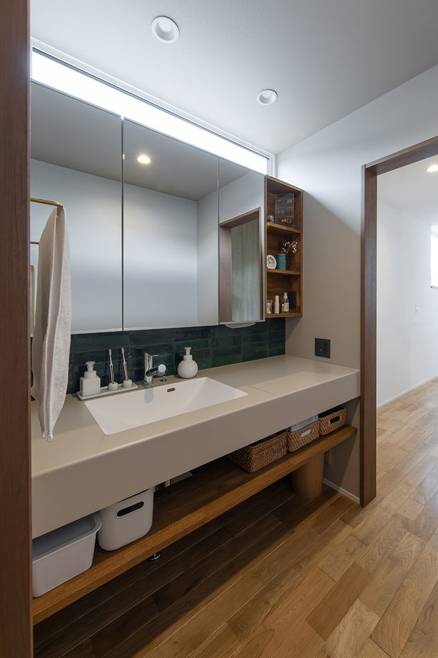 ルポハウス一級建築士事務所 【2000万円台/滋賀/変形地】豊かな眺望と暮らす２階リビング家。広い洗濯室や書斎も快適の建築実例画像7