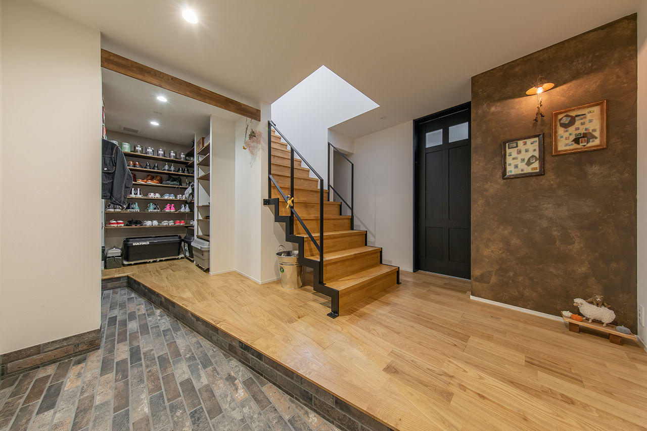 ルポハウス一級建築士事務所 【2000万円台/滋賀/変形地】豊かな眺望と暮らす２階リビング家。広い洗濯室や書斎も快適の建築実例画像10