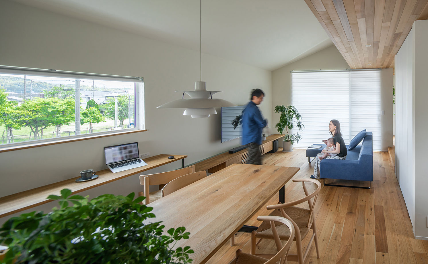 ルポハウス一級建築士事務所 【2000万円台/京都/自然素材】温かな光を感じる家。風景の中に溶け込むような２階リビングで暮らすの建築実例画像3