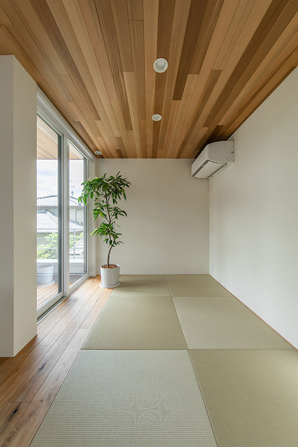 ルポハウス一級建築士事務所 【2000万円台/京都/自然素材】温かな光を感じる家。風景の中に溶け込むような２階リビングで暮らすの建築実例画像9