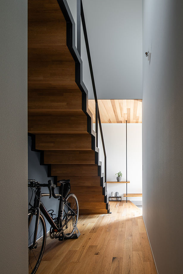 ルポハウス一級建築士事務所 【2000万円台/京都/自然素材】温かな光を感じる家。風景の中に溶け込むような２階リビングで暮らすの建築実例画像14