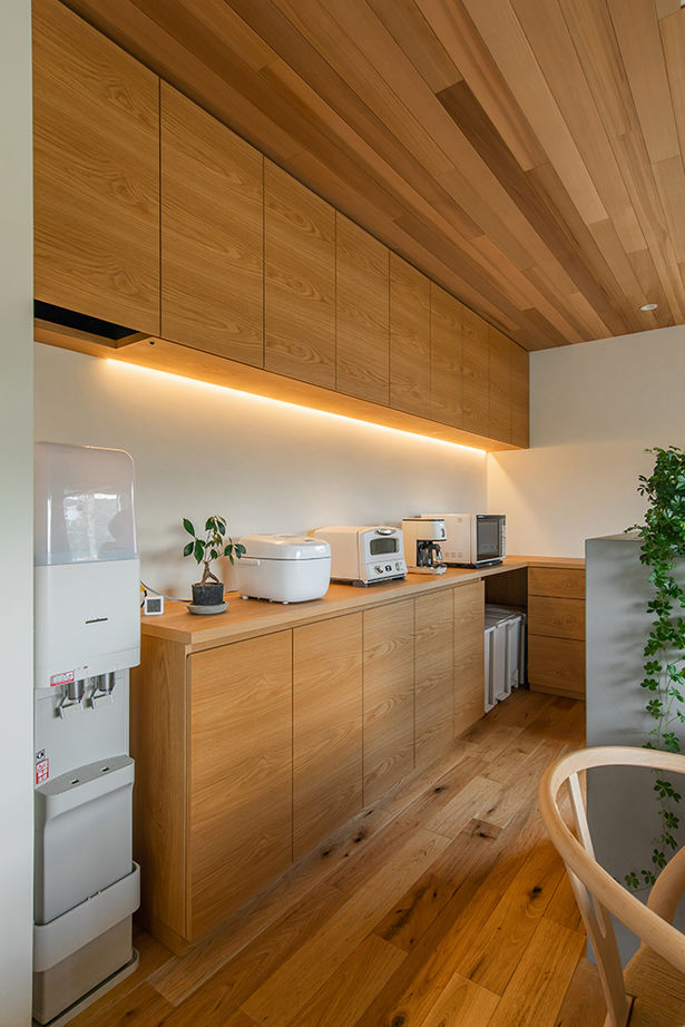 ルポハウス一級建築士事務所 【2000万円台/京都/自然素材】温かな光を感じる家。風景の中に溶け込むような２階リビングで暮らすの建築実例画像20