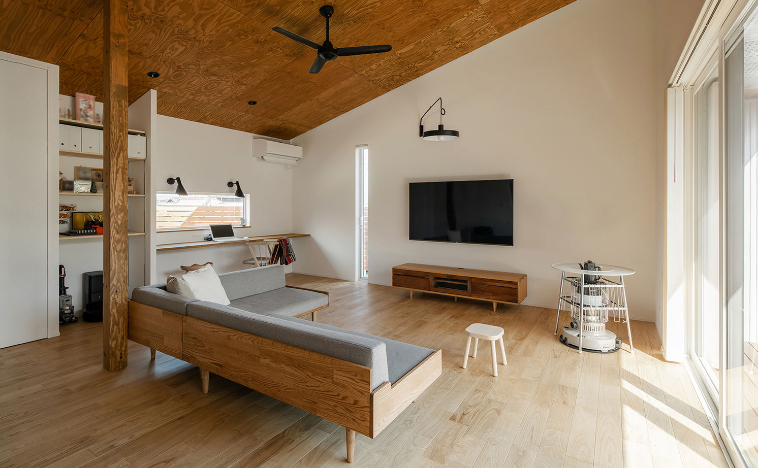 ルポハウス一級建築士事務所 【滋賀/平屋/2000万円台/30坪台/間取り図】サクラ並木を望む窓とストレスフリーの間取りに癒される日々の建築実例画像2