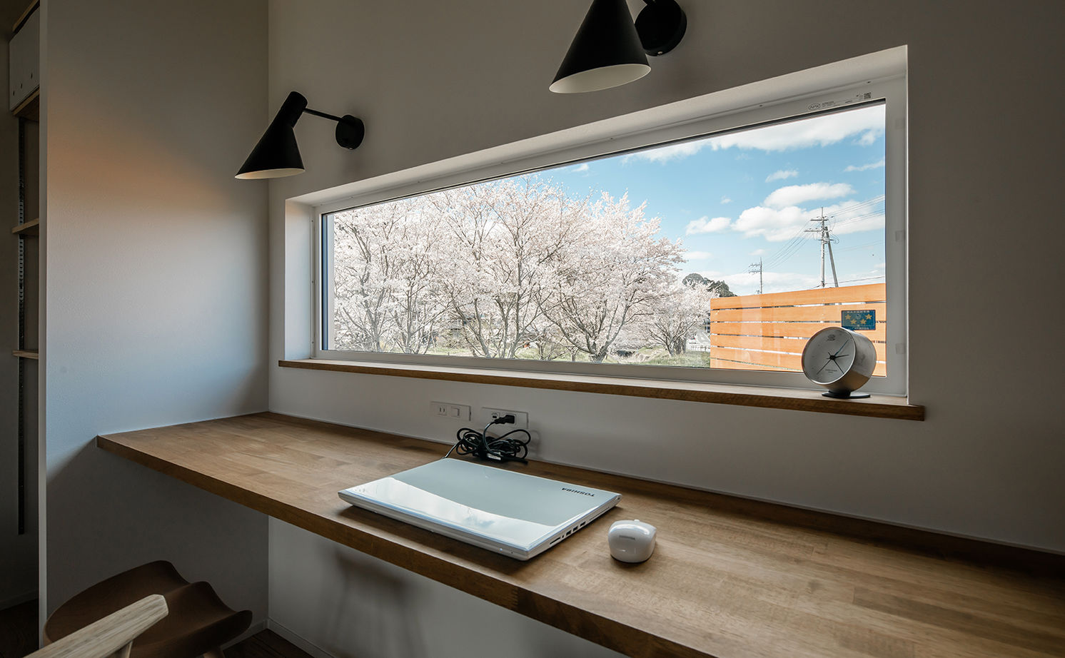 ルポハウス一級建築士事務所 【滋賀/平屋/2000万円台/30坪台/間取り図】サクラ並木を望む窓とストレスフリーの間取りに癒される日々の建築実例画像7