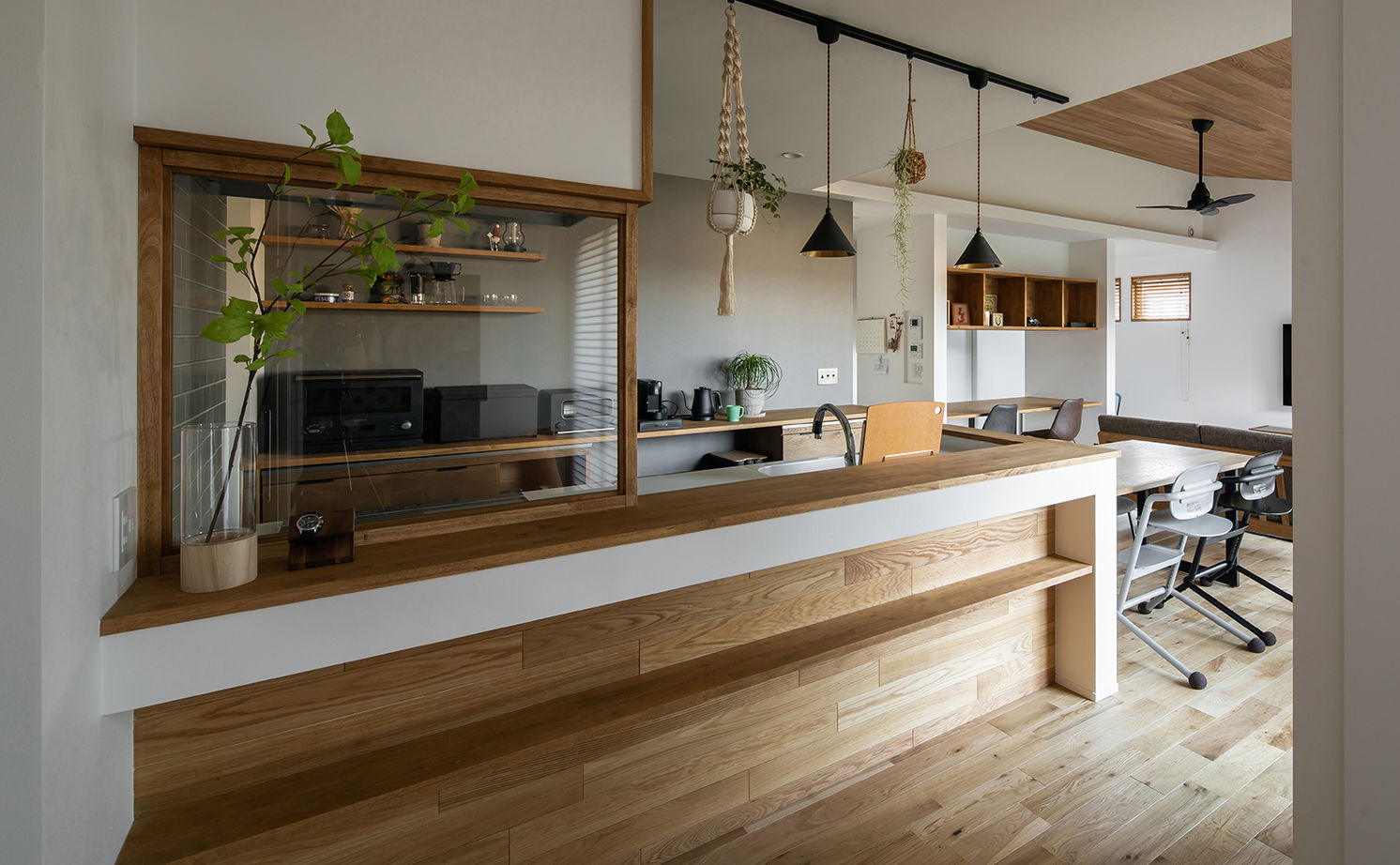 ルポハウス一級建築士事務所 【滋賀/平屋/2000万円台/40坪台/間取り図】広い庭を囲むL字の平屋。季節で変わる陽射しを考えた繊細な設計の建築実例画像5