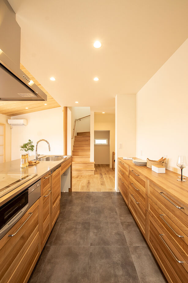 米田木材 【パッシブ設計×高気密・高断熱】未来を見据えた心地よさを育む住まいの建築実例画像5