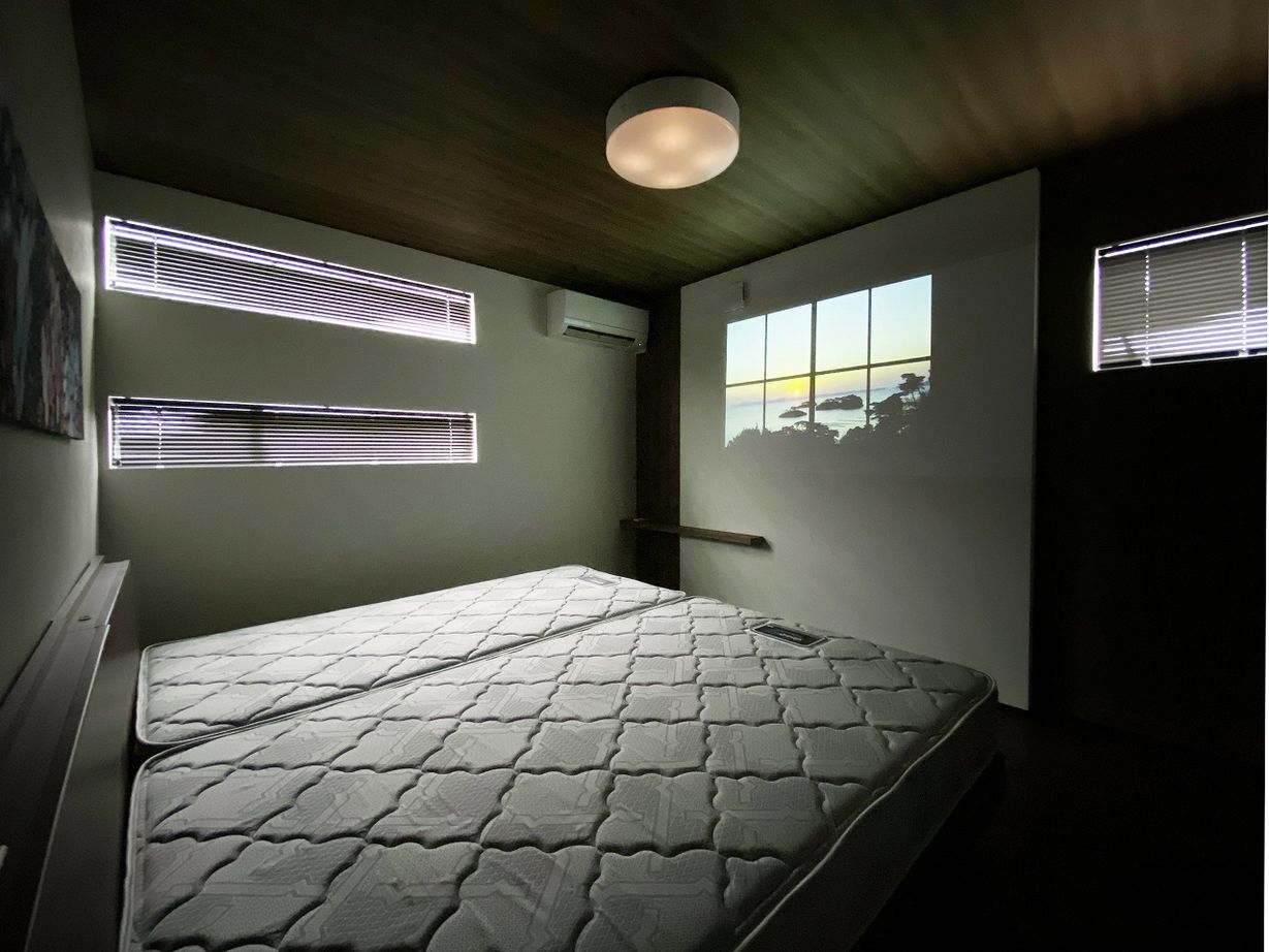 アンドクリエイト キッチンを中心に優雅な空間が広がる、ラグジュアリーな住まいの建築実例画像9