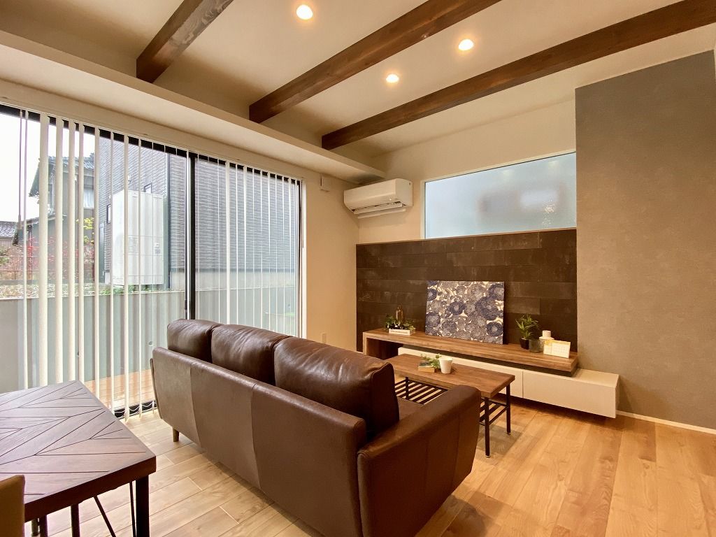 アンドクリエイト ナカとソトがつながる、のびやかな暮らし。まるで屋外リビングのような空間が広がる住まいの建築実例画像2