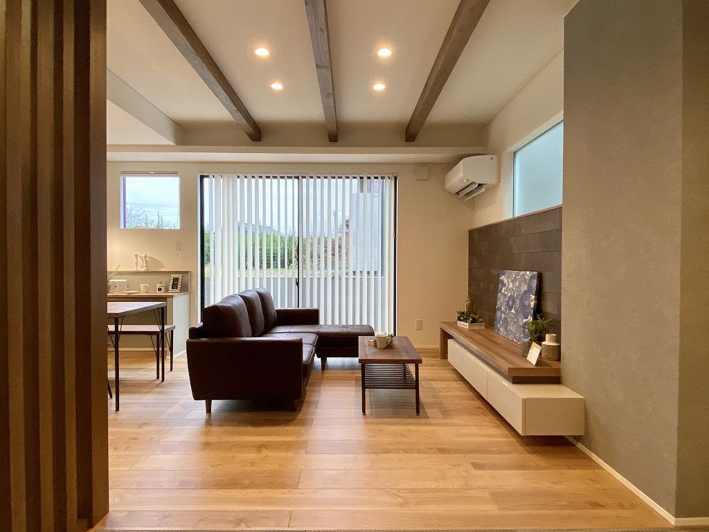 アンドクリエイト ナカとソトがつながる、のびやかな暮らし。まるで屋外リビングのような空間が広がる住まいの建築実例画像4