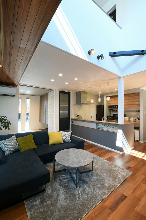 アンドクリエイト テクスチャーにこだわった、アーバンな上質空間の建築実例画像2