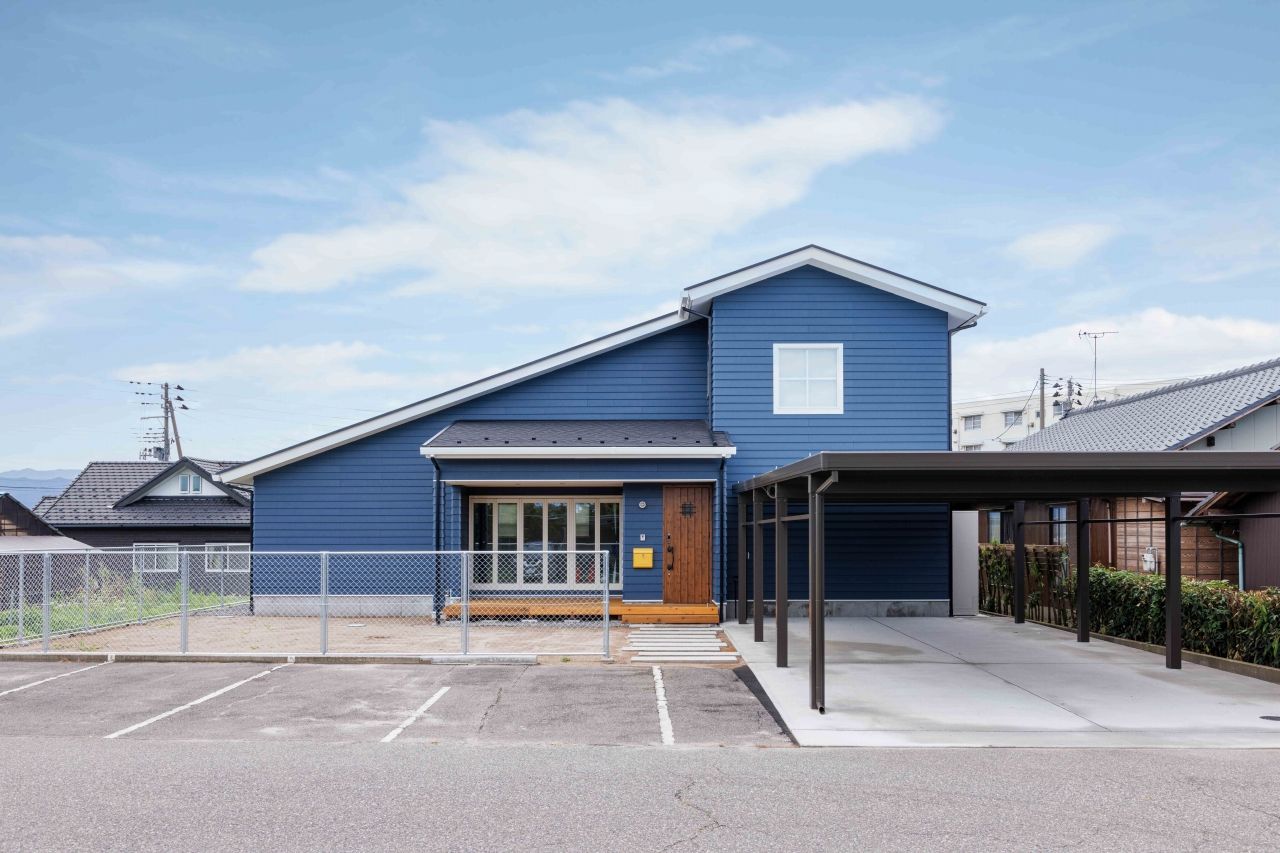 アンドクリエイト かっこいい大人のカリフォルニアヴィンテージハウスの建築実例画像1